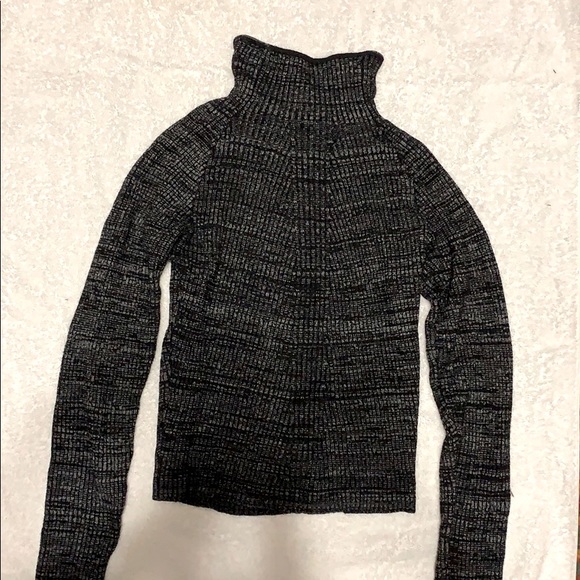Grey cable-knit sweater from Revamped - Picture 2 of 3